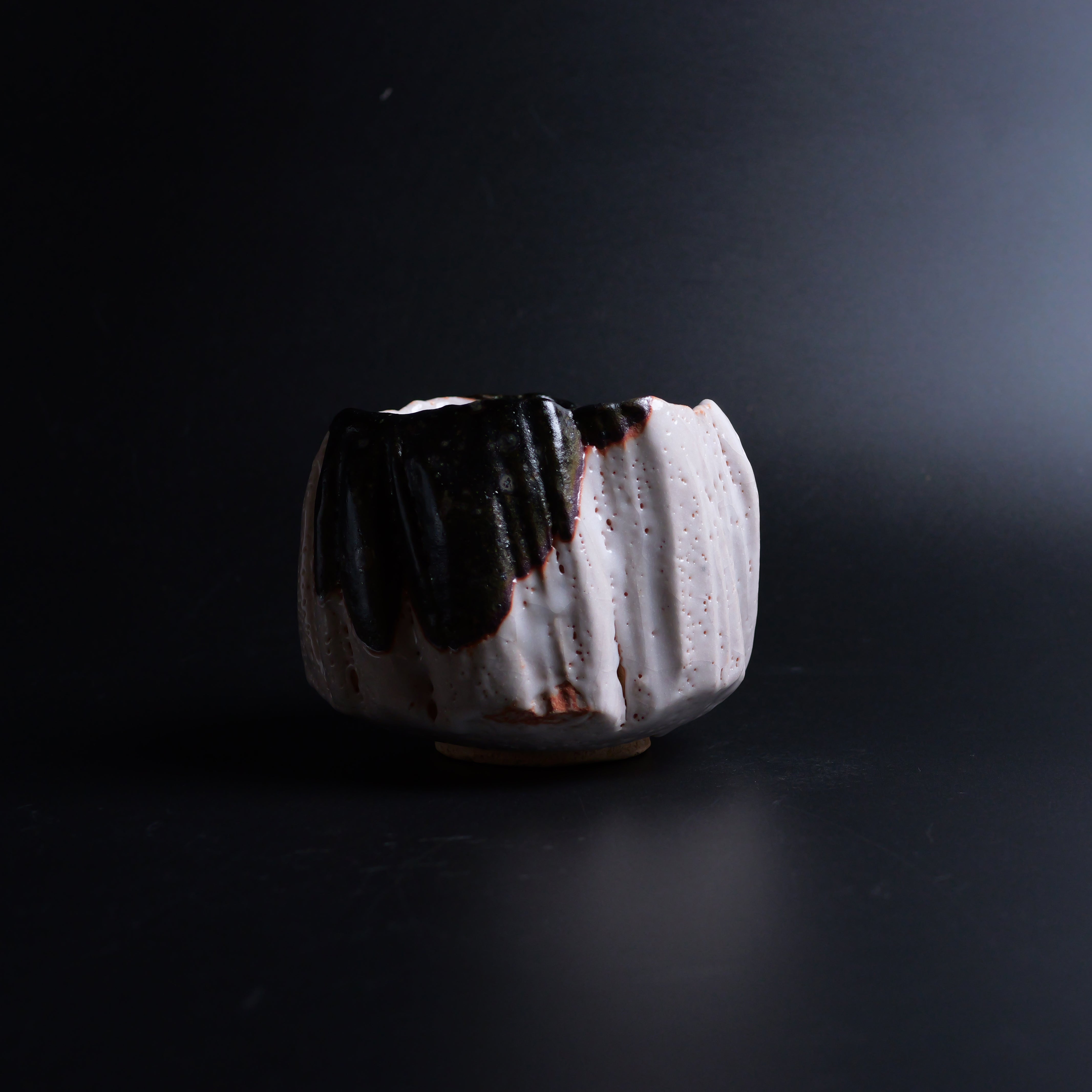 Shino Chawan 星雪 (Seisetsu, "Starlit Snow")