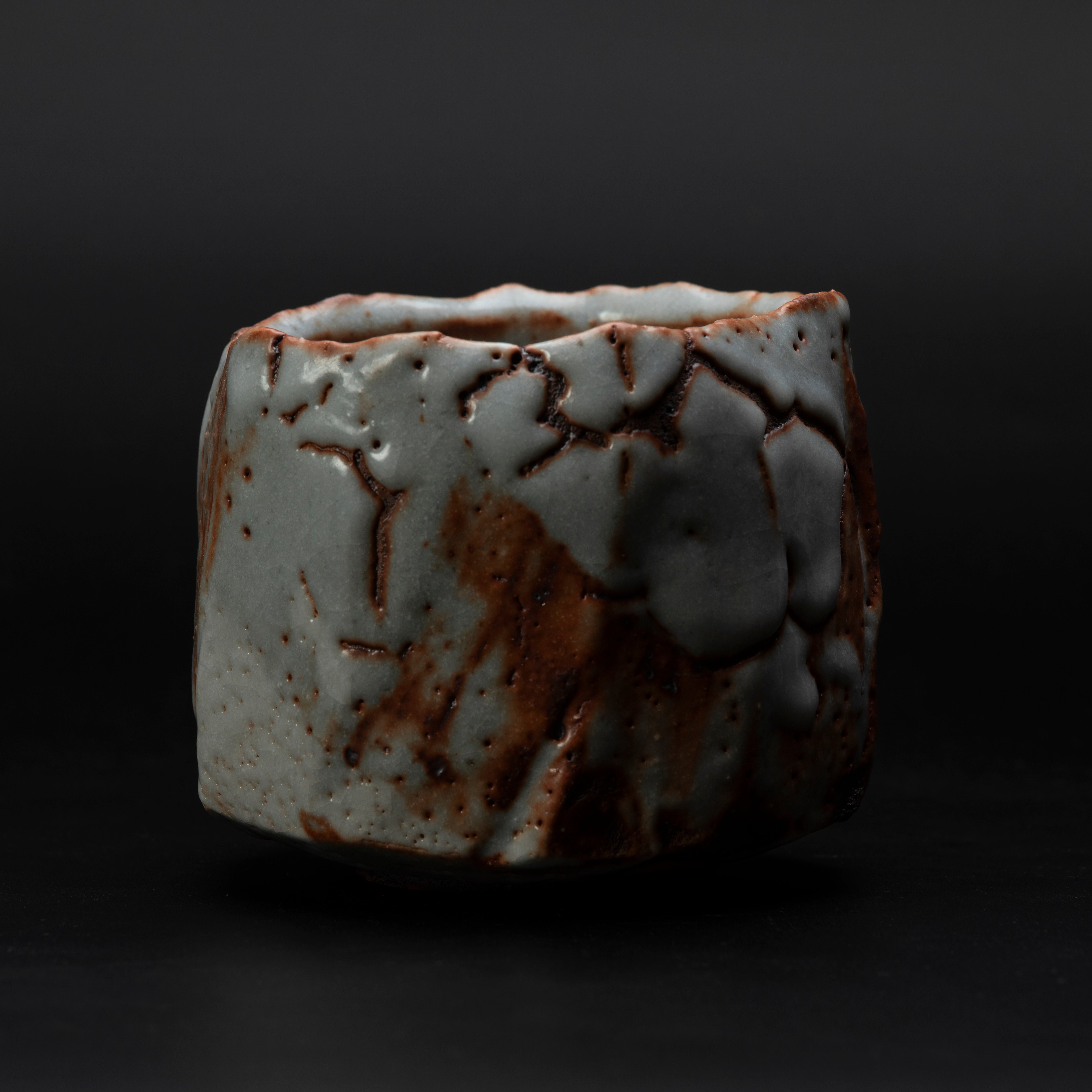 Chawan Shino - Hai-Ao (Abu Kebiruan)