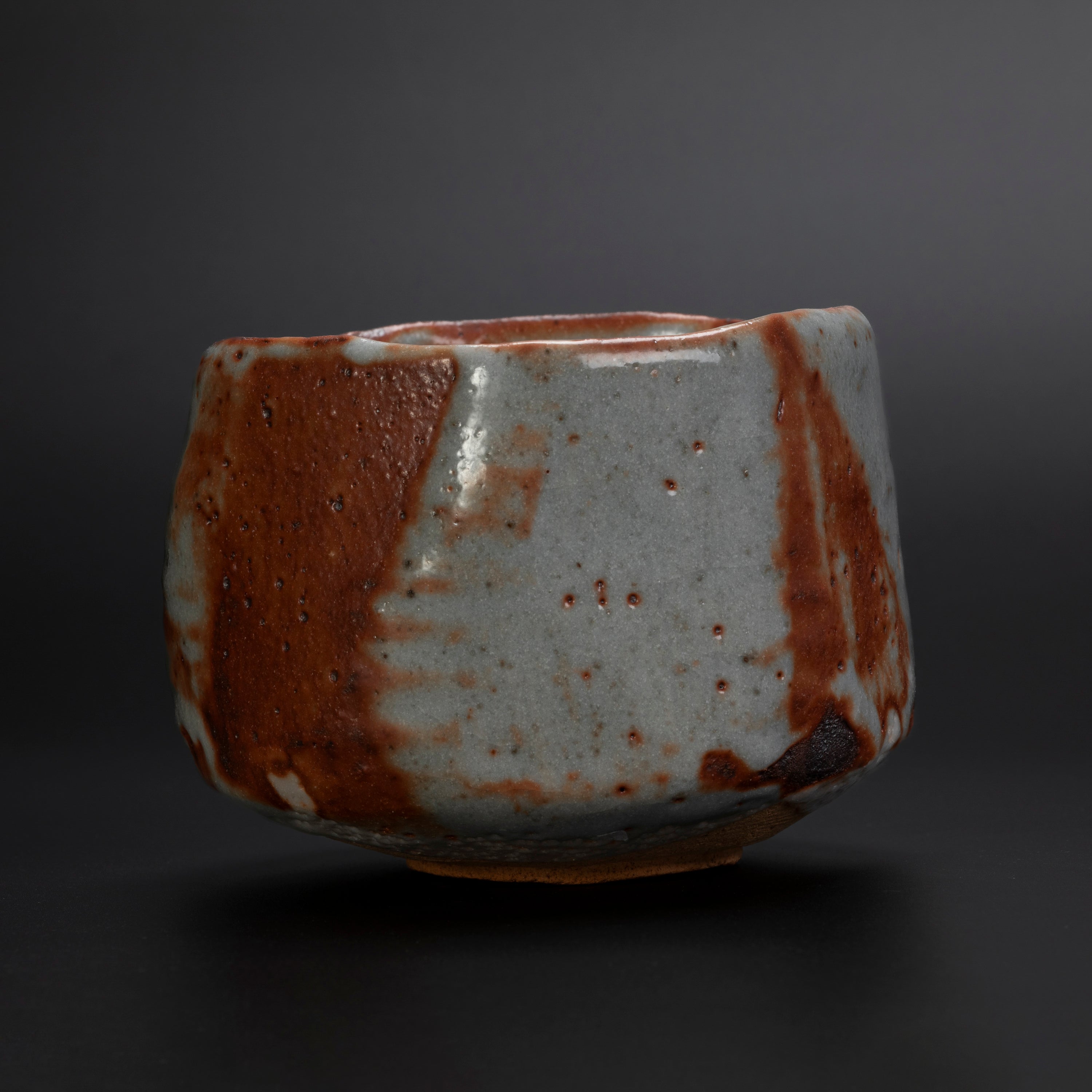 Chawan Shino - Matahari Terbenam di Hari Hujan