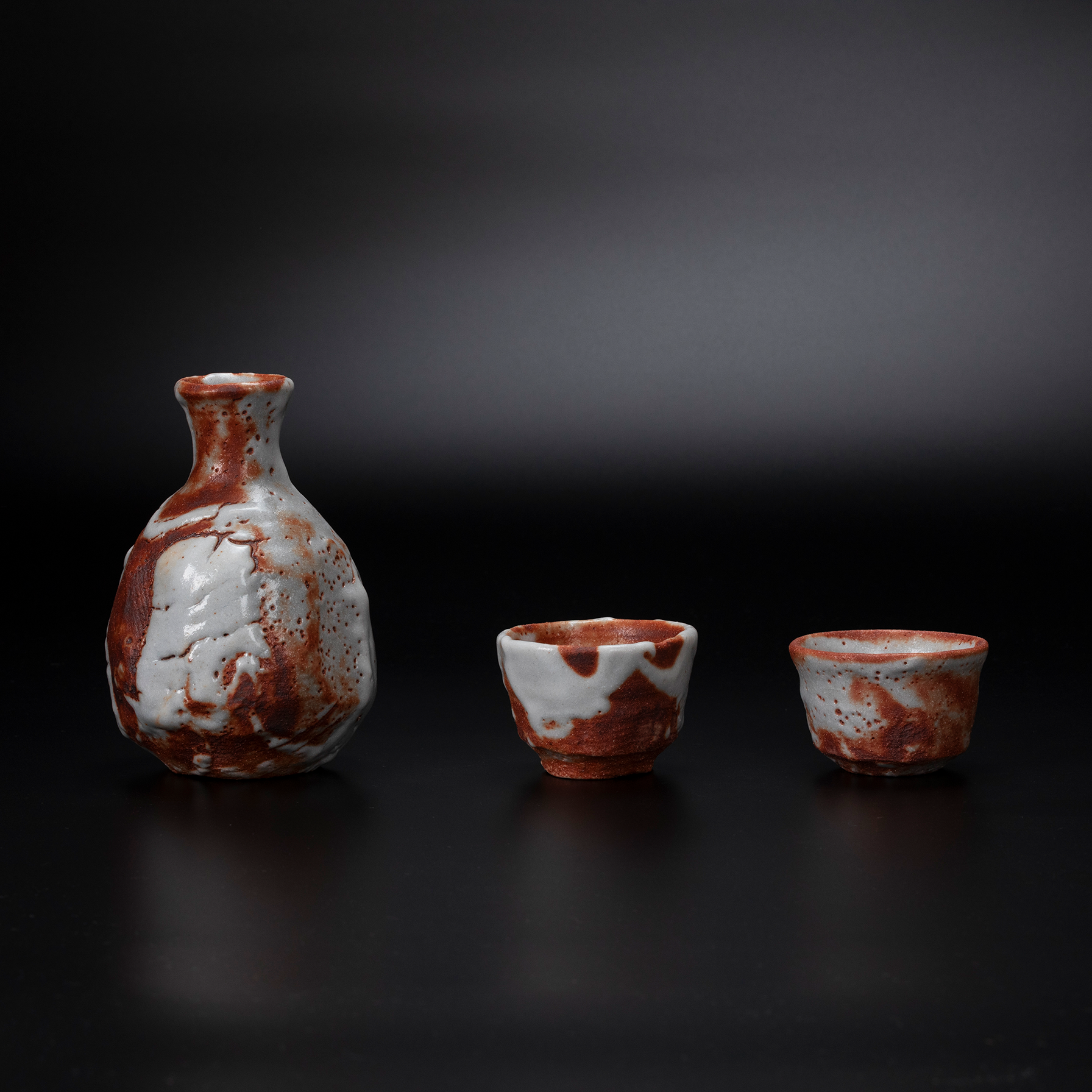 ぐい呑み、時代物 市松 ぐい呑み | PRODUCTS | 江戸切子ブランドのhaku硝子